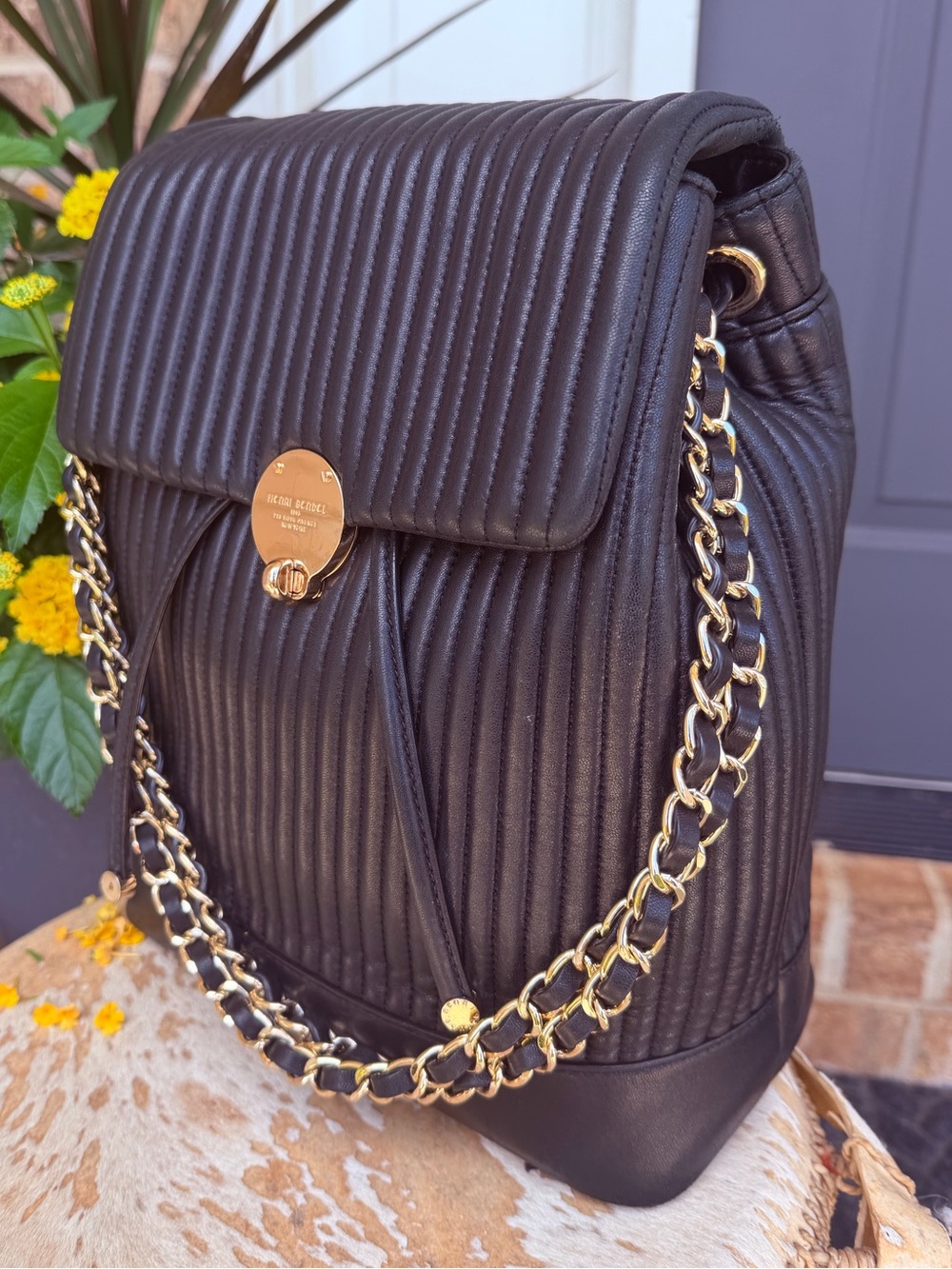 Henri BENDEL No. 7 Quilted Lambskin Leather Convertible Messenger Backpack Bag - Picture 5 of 16